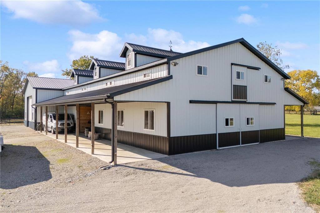 1005 Arabian Run Property Photo 2