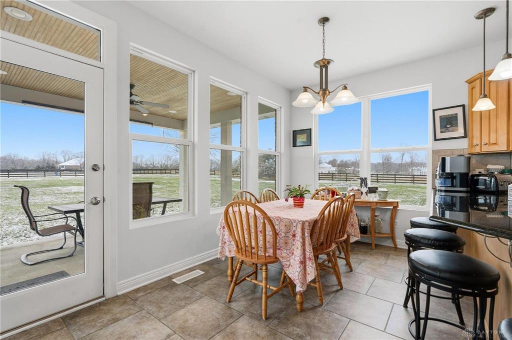 1005 Arabian Run Property Photo 25