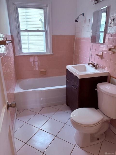 227 Walton Property Photo 9