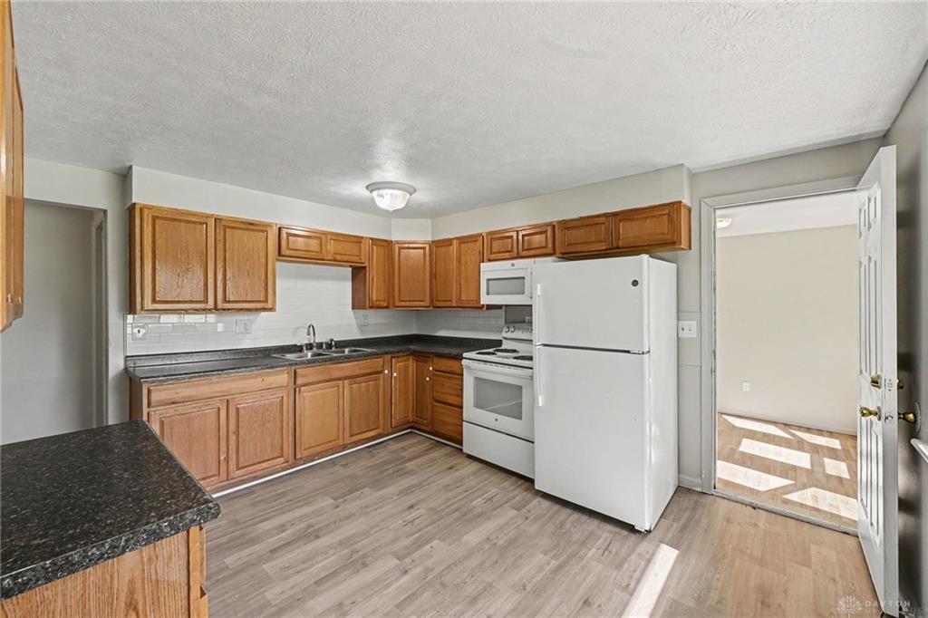 7725 Harrington Property Photo 5