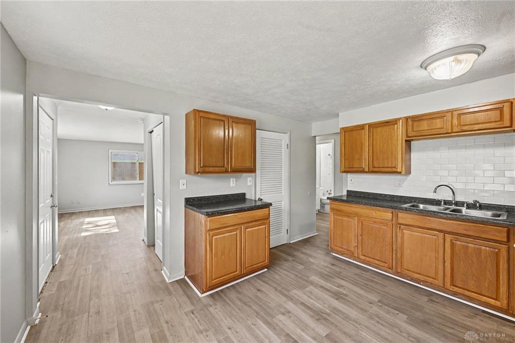 7725 Harrington Property Photo 6