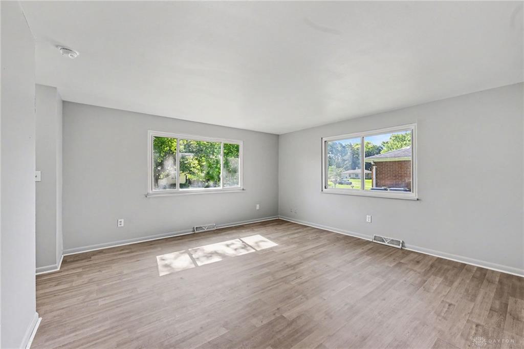 7725 Harrington Property Photo 9