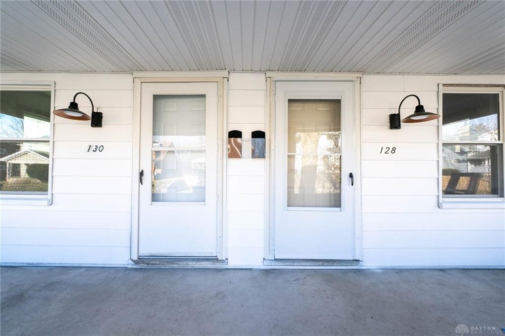 128 E Bruce Property Photo 3