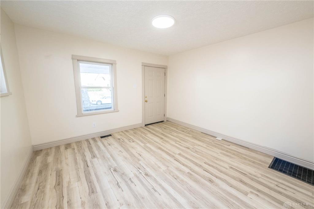 128 E Bruce Property Photo 19