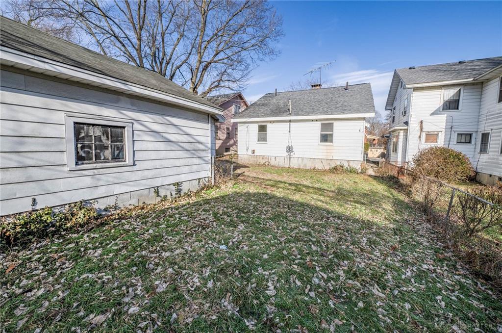 128 E Bruce Property Photo 42