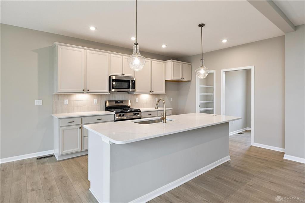 6513 River Birch Property Photo 3