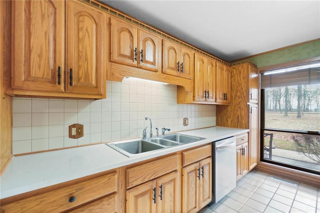 14333 Meranda Property Photo 47