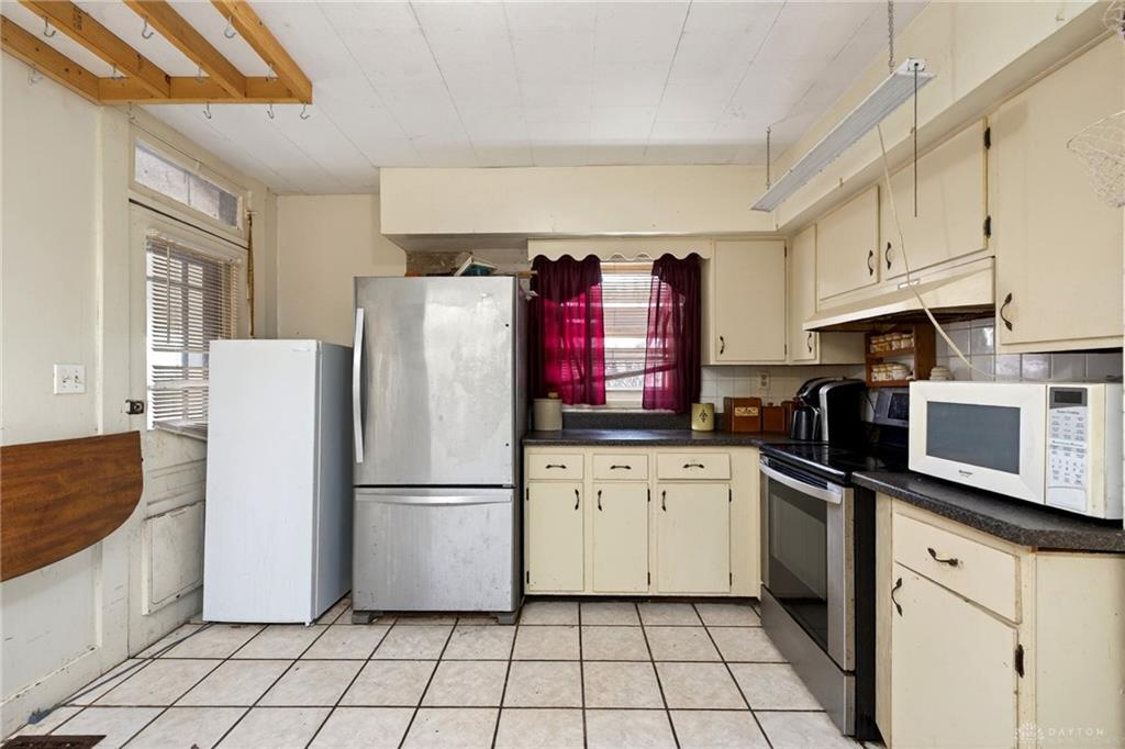 1682 Edwards Property Photo 17