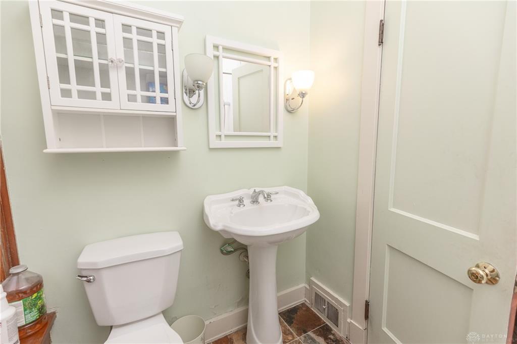 423 N Wayne Property Photo 35