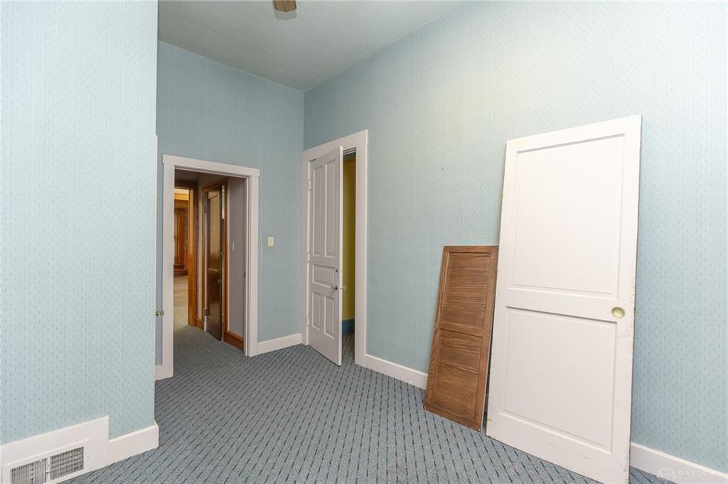 423 N Wayne Property Photo 37