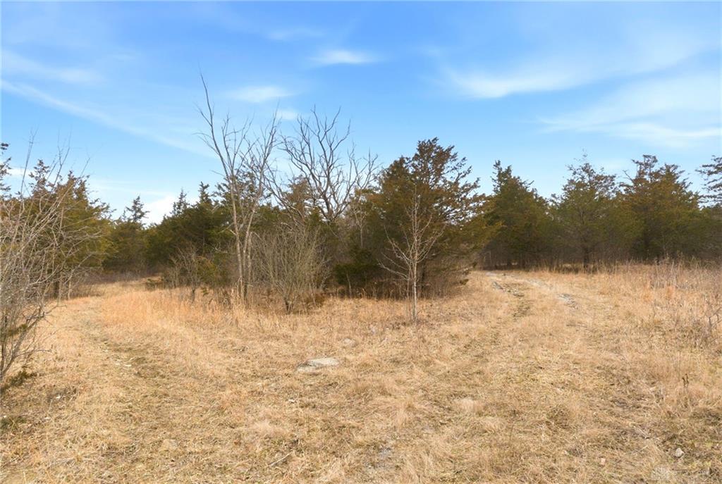 5819 Benner Property Photo 9