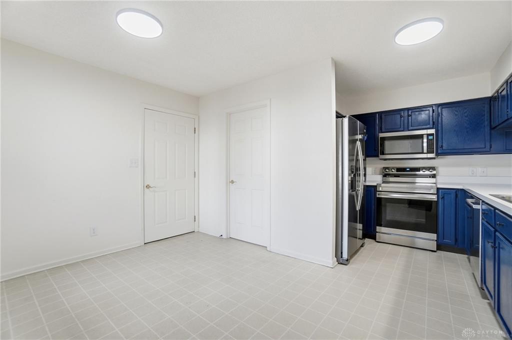 25 Martingham Property Photo 17