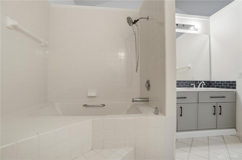 25 Martingham Property Photo 27