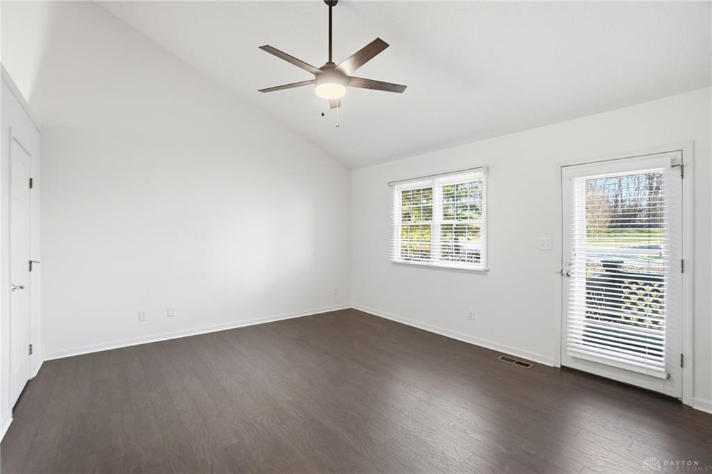 25 Martingham Property Photo 34