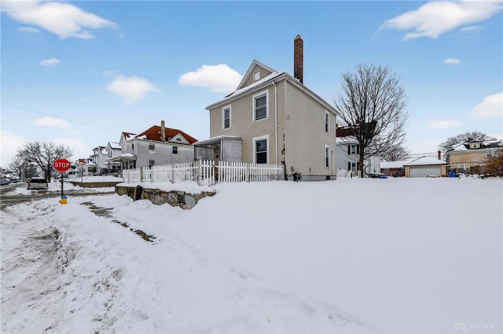 96 Notre Dame Property Photo 3