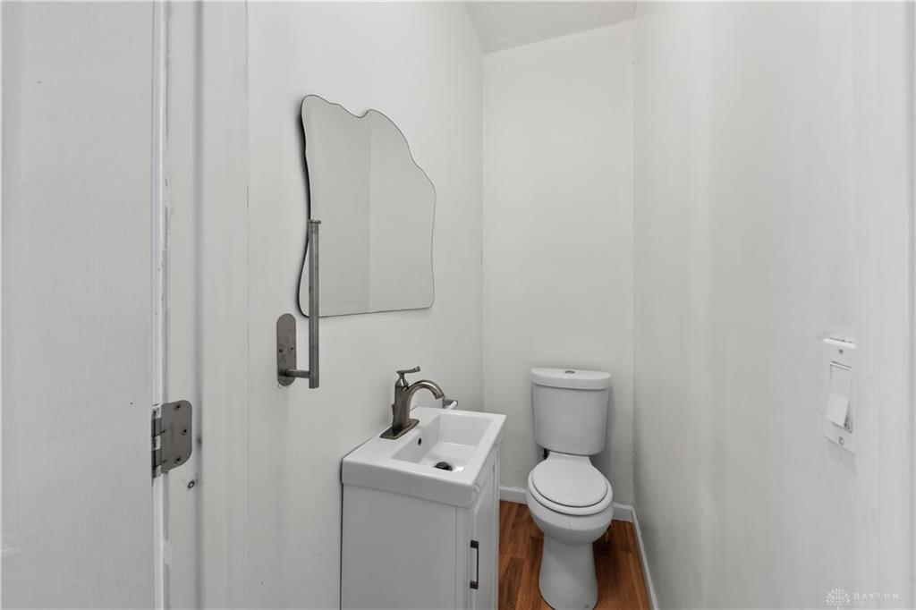 96 Notre Dame Property Photo 24