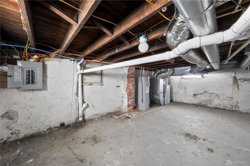96 Notre Dame Property Photo 28