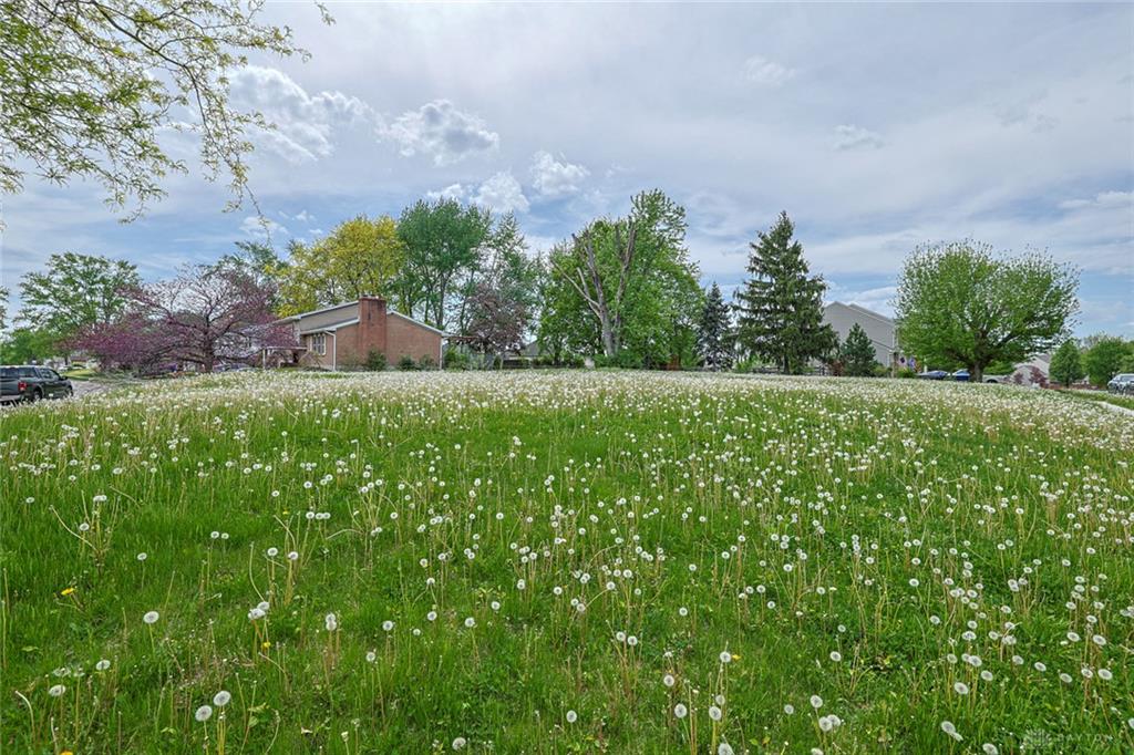 4739 Strathaven Property Photo 2