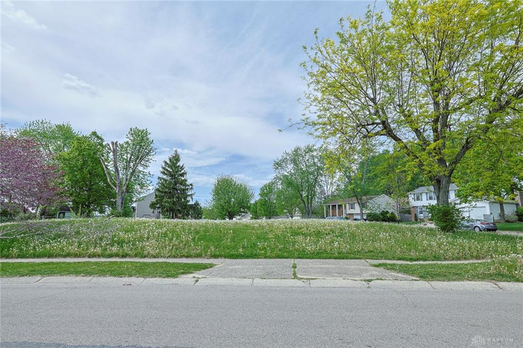 4739 Strathaven Property Photo 4