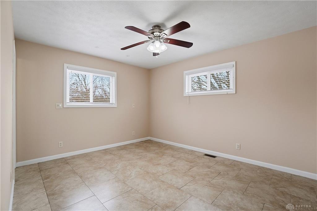 4769 Bigger Property Photo 8