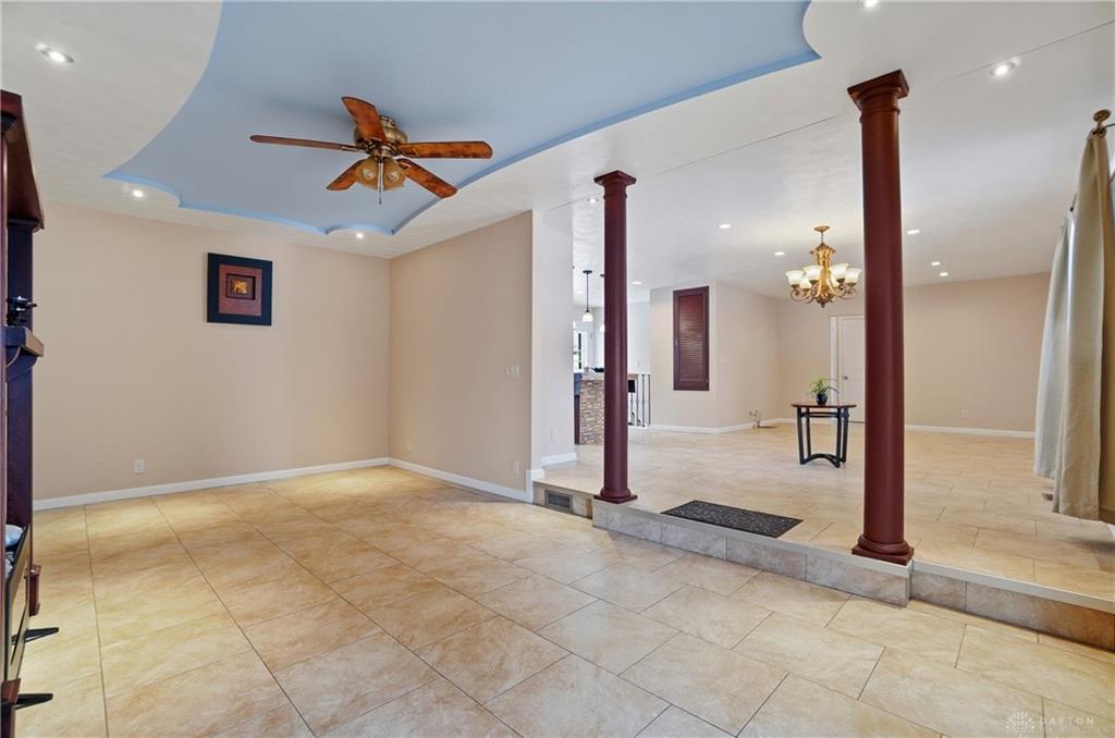 4769 Bigger Property Photo 9