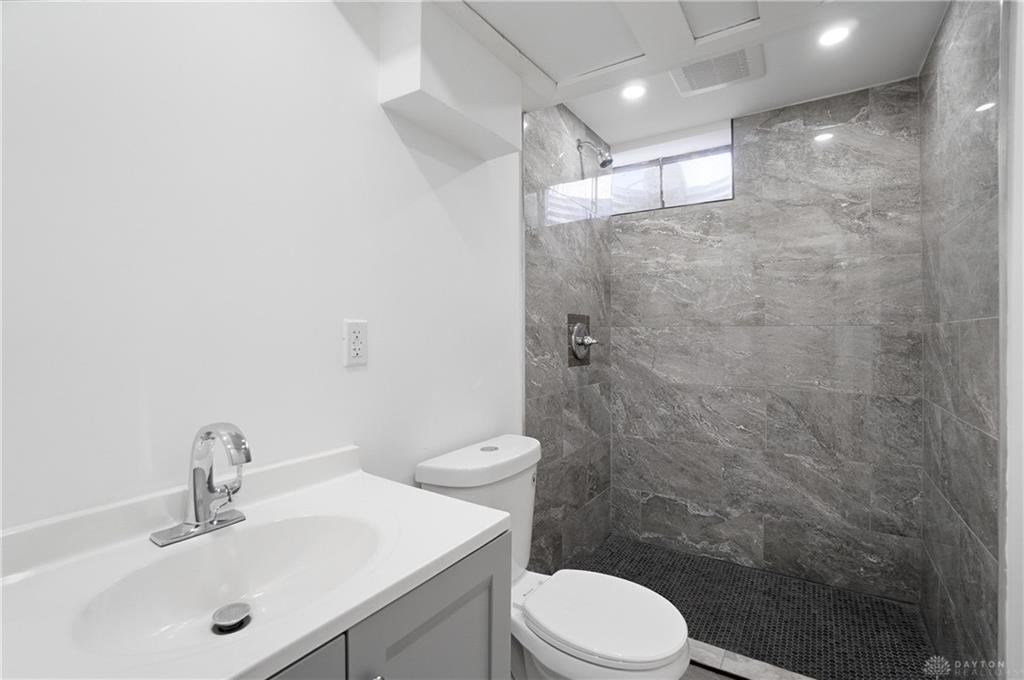 4769 Bigger Property Photo 38