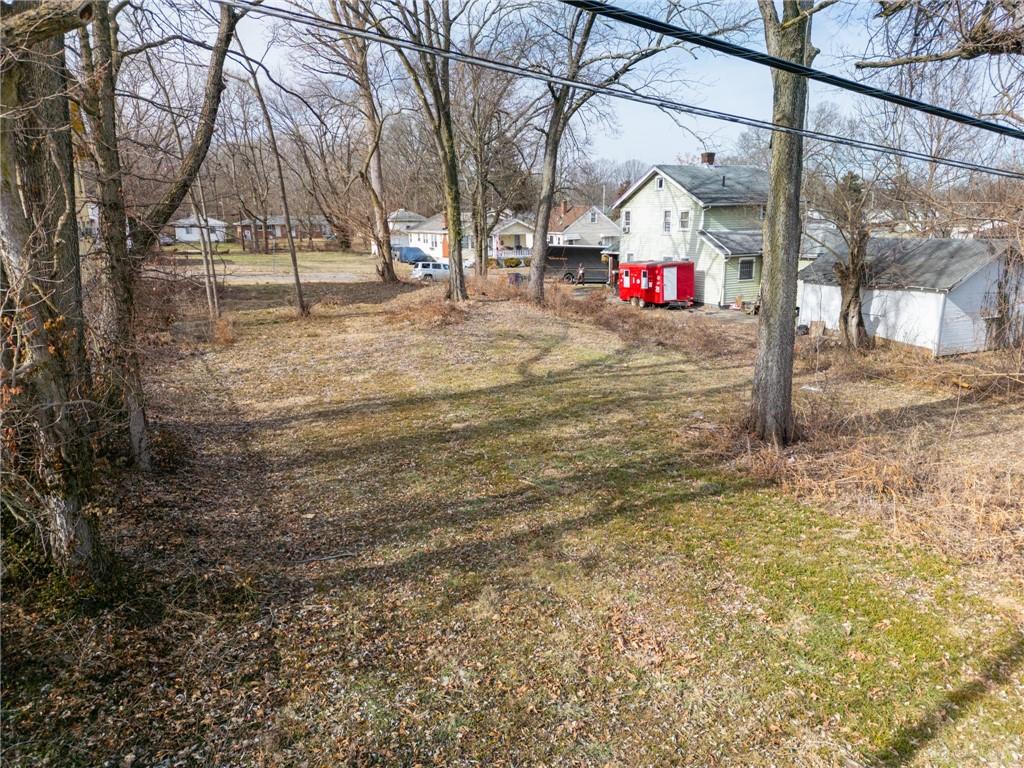 148 N Decker Property Photo 6