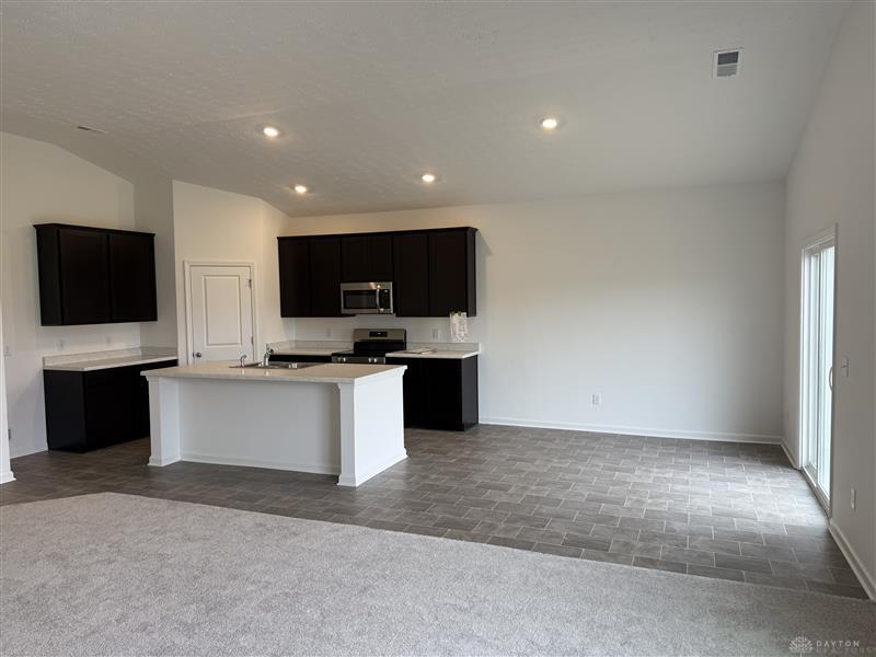 212 Monroe Property Photo 4