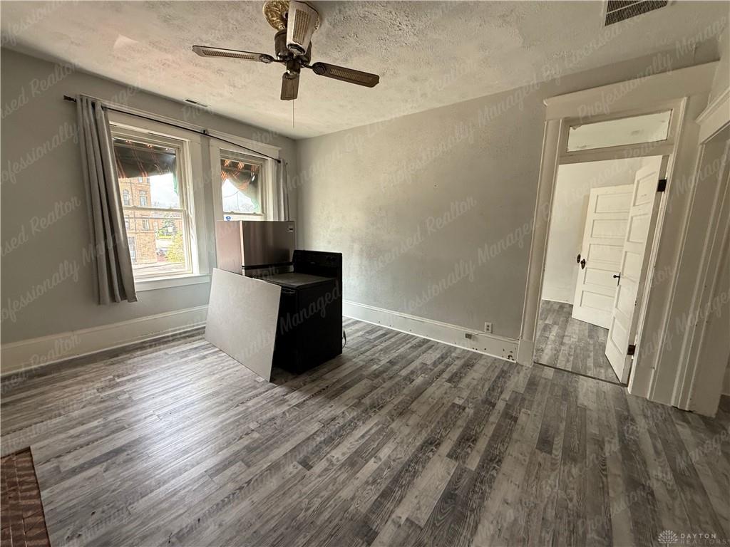 44 W High D Property Photo 7