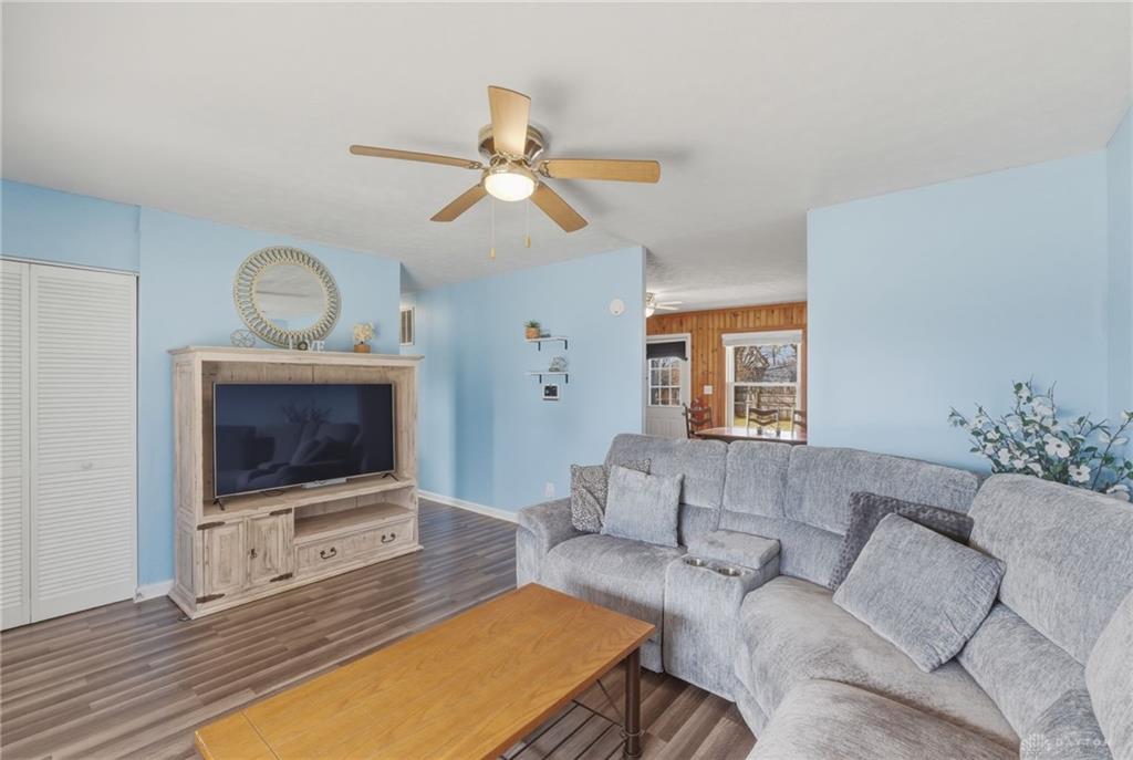 409 Millard Property Photo 4