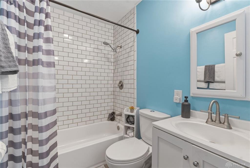 409 Millard Property Photo 10
