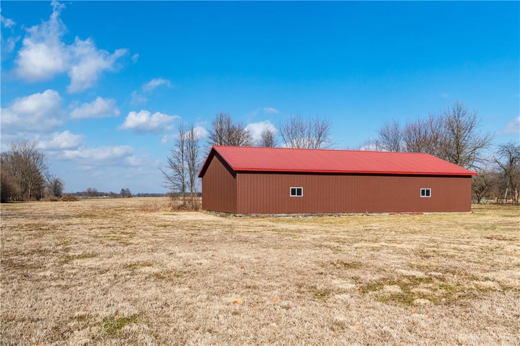 1226 E Jackson Property Photo 4