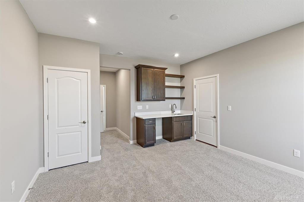 407 S Landon Property Photo 15