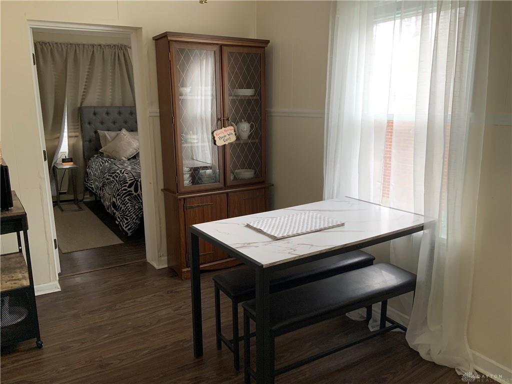 1820 Rutland Property Photo 7