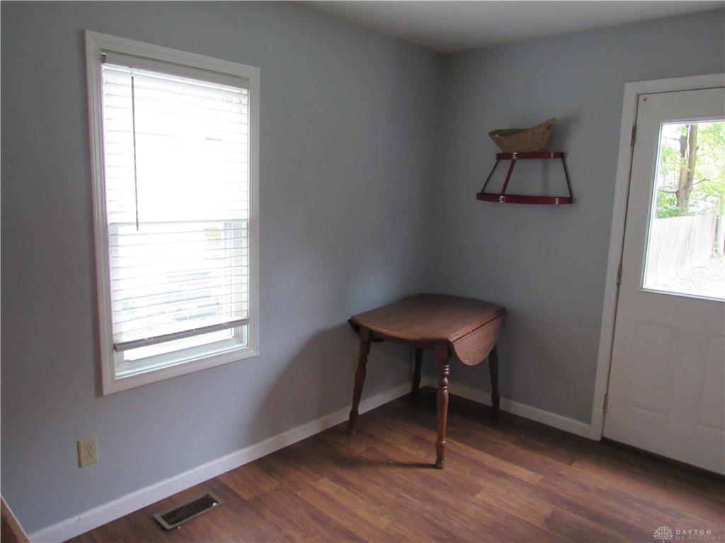 1902 Ontario Property Photo 24