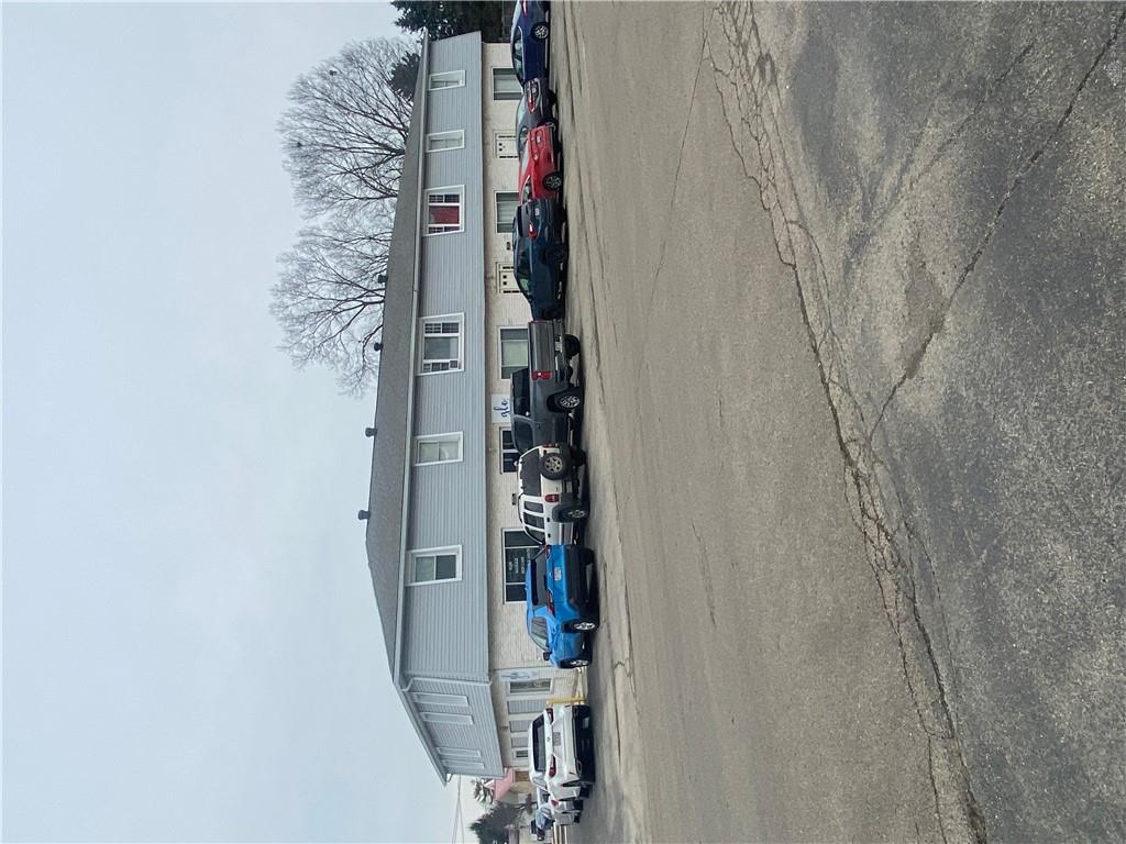 303 E Main Property Photo 1