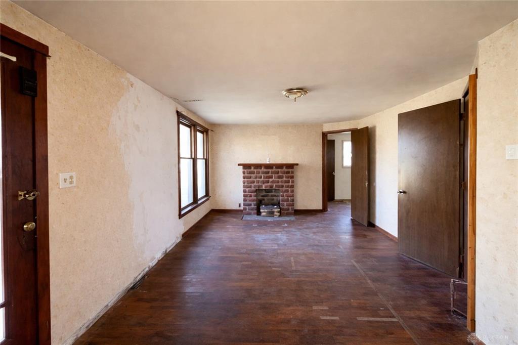 410 N Main Property Photo 9