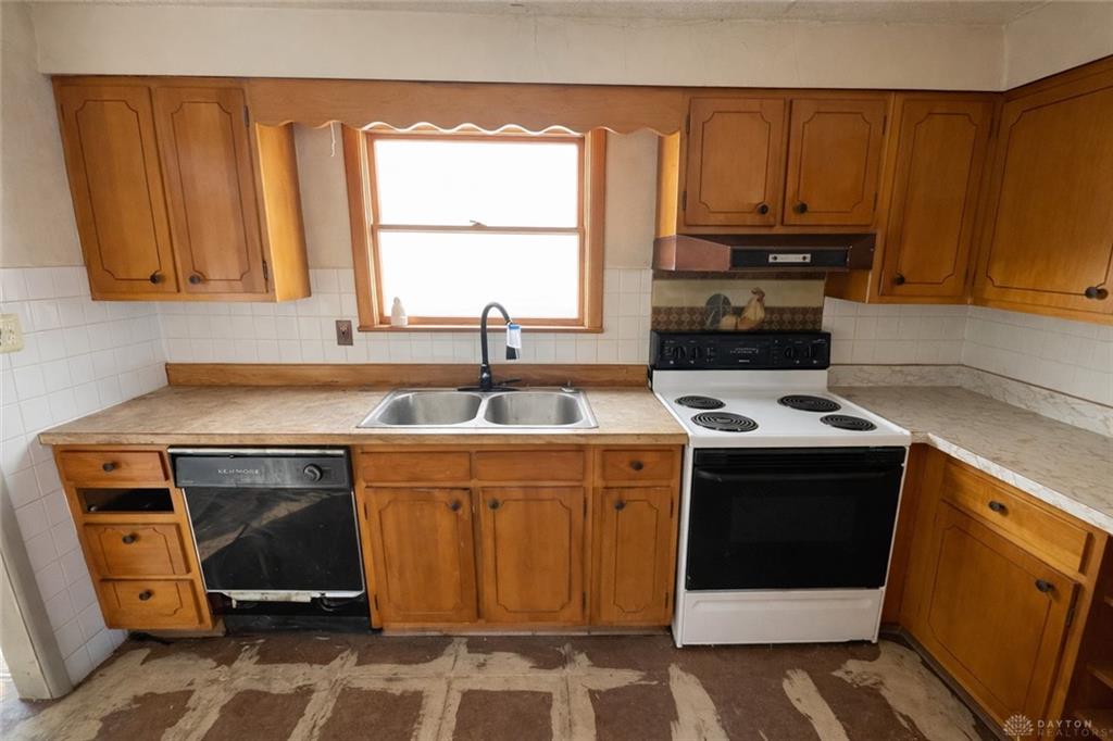 410 N Main Property Photo 11