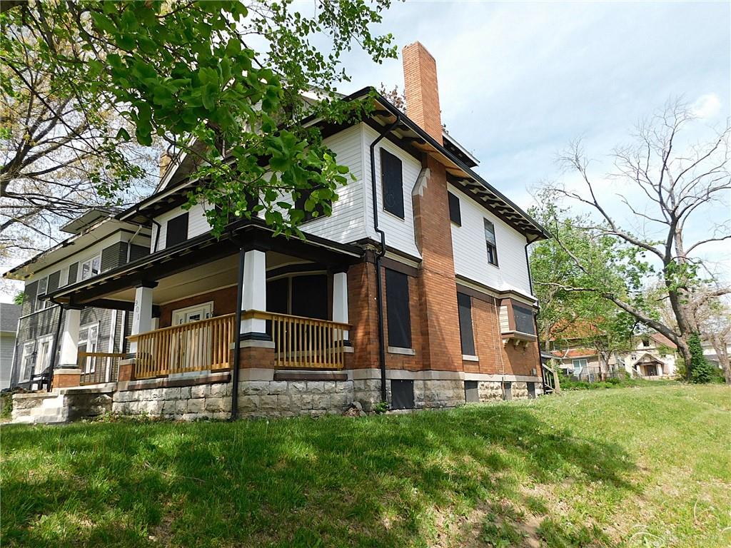 901 Harvard Property Photo 3