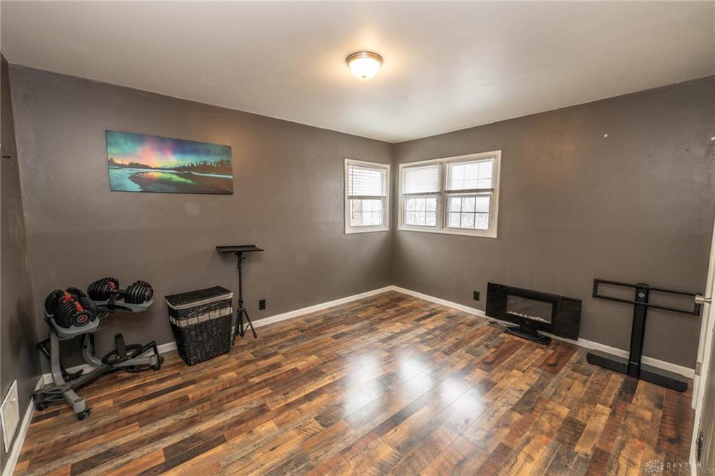 1222 Oakhill Property Photo 9