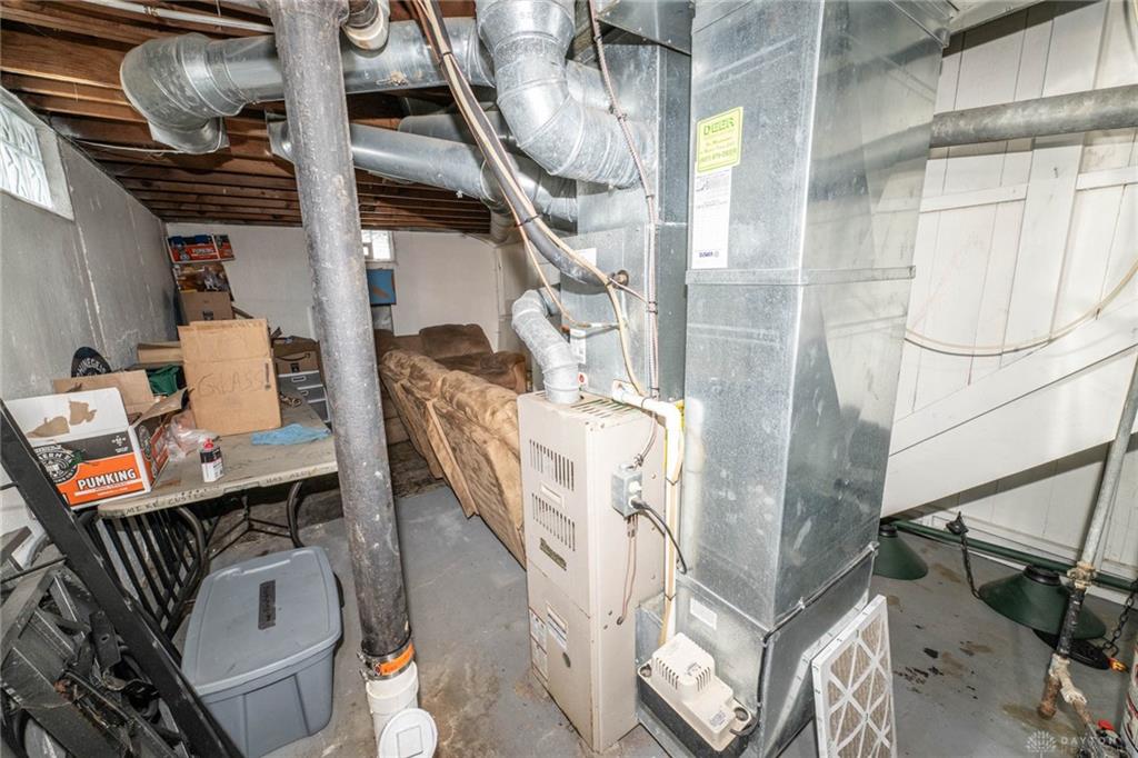 1222 Oakhill Property Photo 19