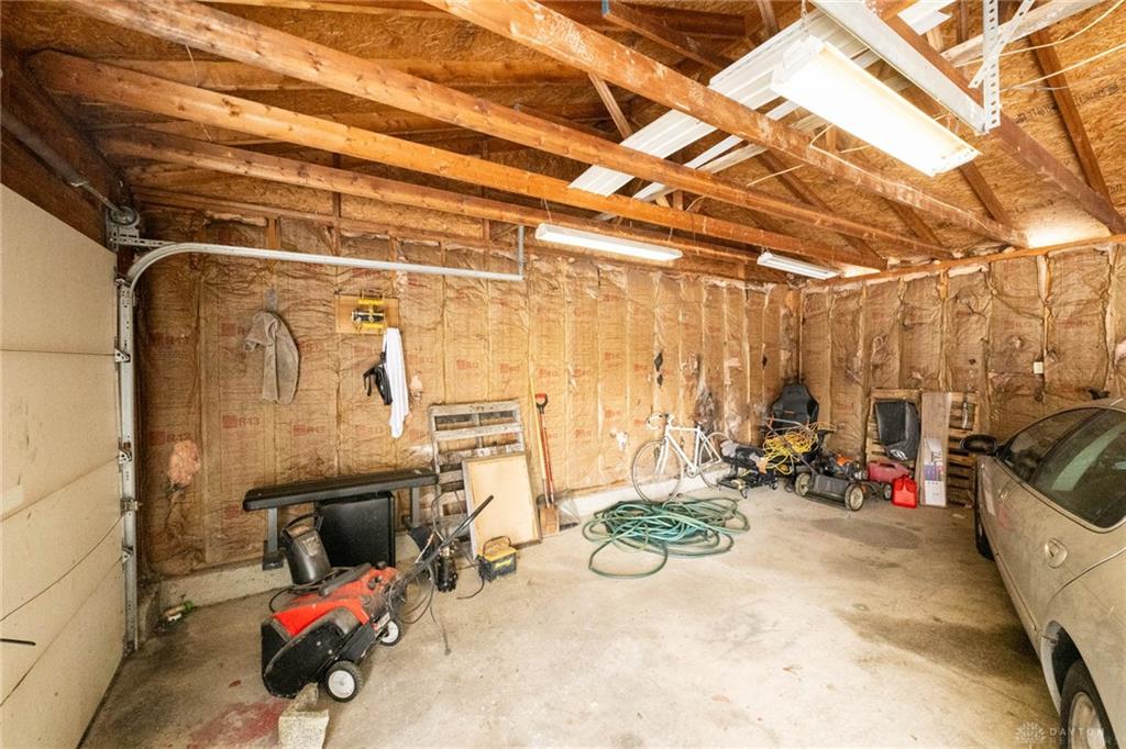 1222 Oakhill Property Photo 21