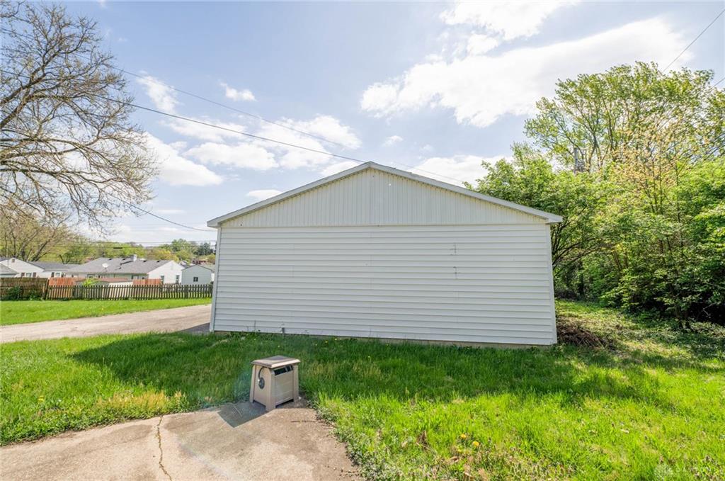 1222 Oakhill Property Photo 24