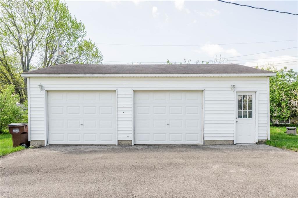 1222 Oakhill Property Photo 26