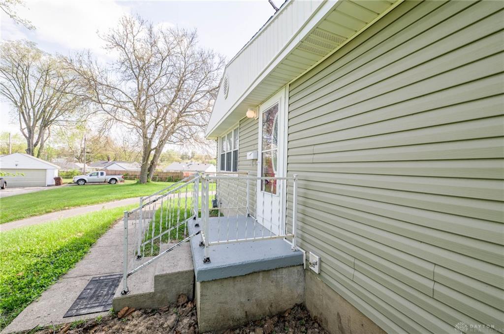 1222 Oakhill Property Photo 28