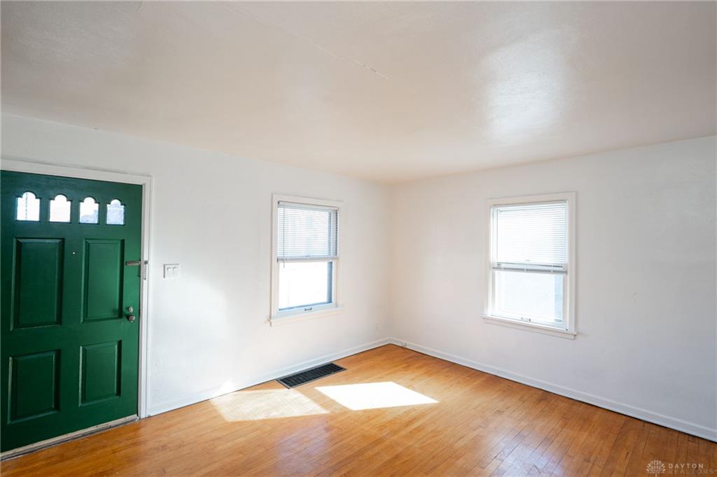 1340 Huffman Property Photo 4