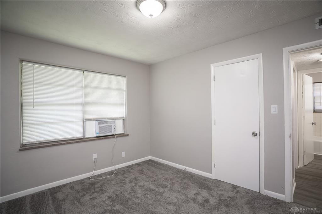 2525 Lakeview Property Photo 8