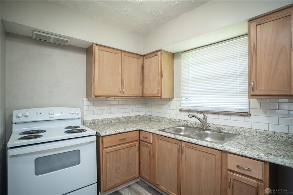 2525 Lakeview Property Photo 16