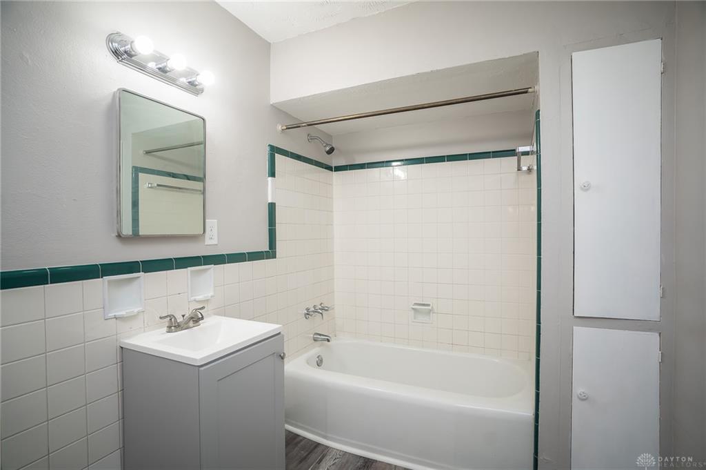 2525 Lakeview Property Photo 20