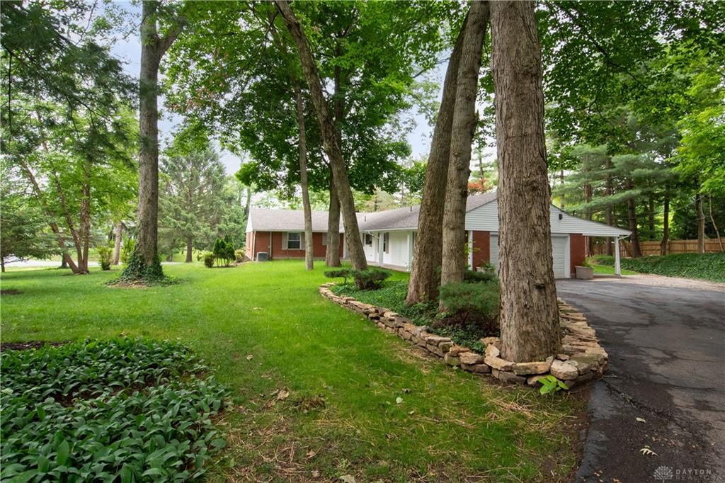 238 Towerview Property Photo 3